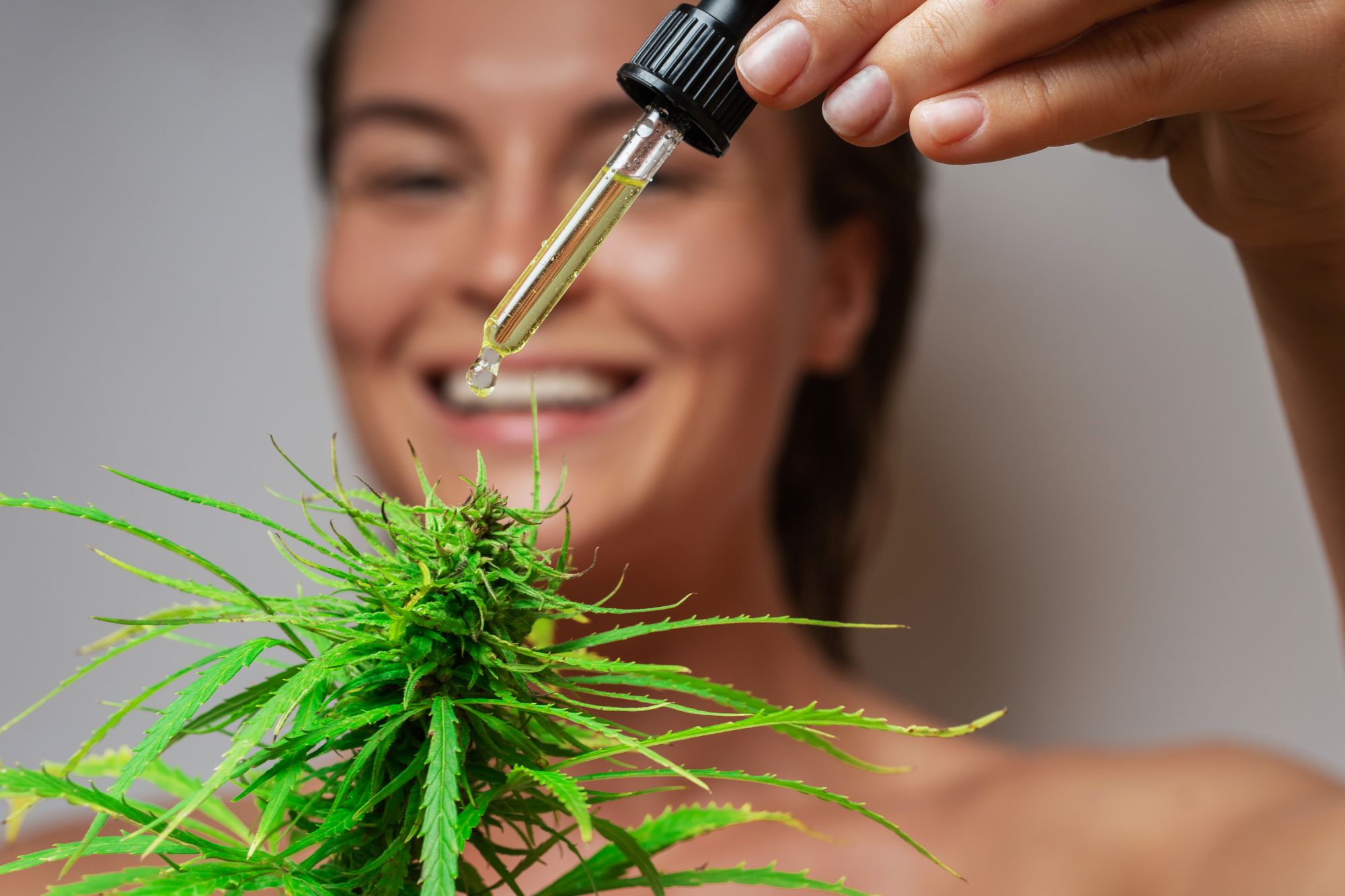 Para que serve o canabidiol? Conheça os principais usos medicinais